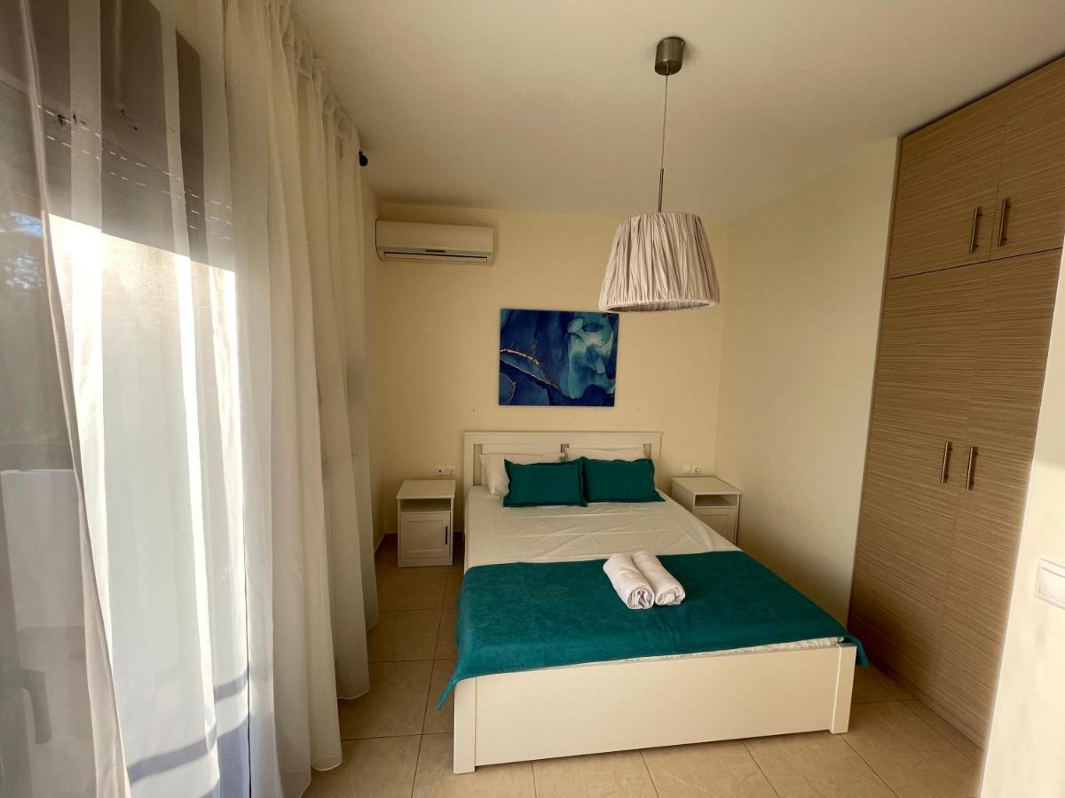 R Lux Villa Nea Kallikrateia Екстер'єр фото